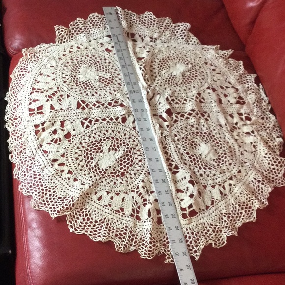 RARE big SPIDER doily centerpiece needs TLC READ - Picture 6 of 8